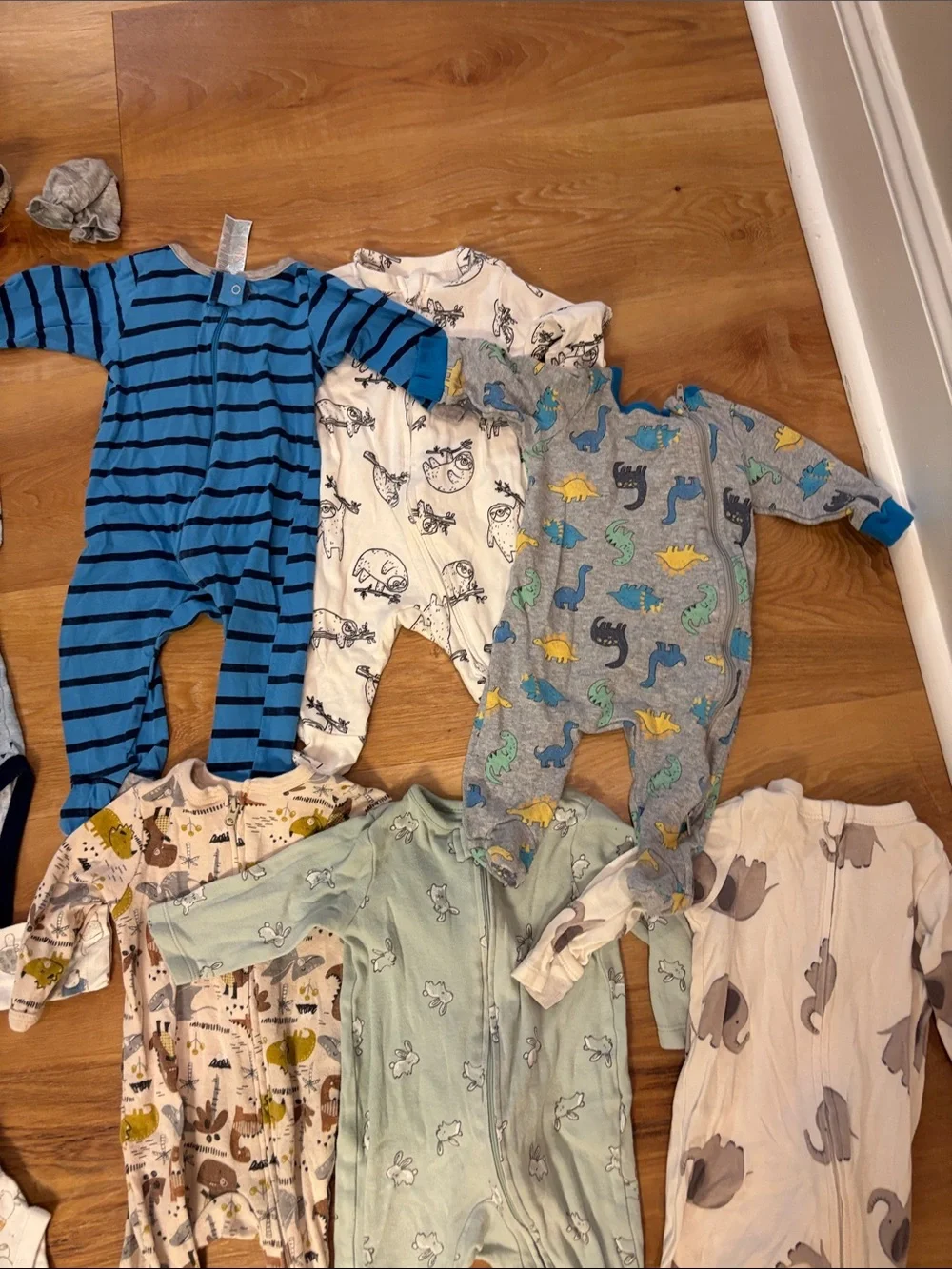 Old Navy size newborn